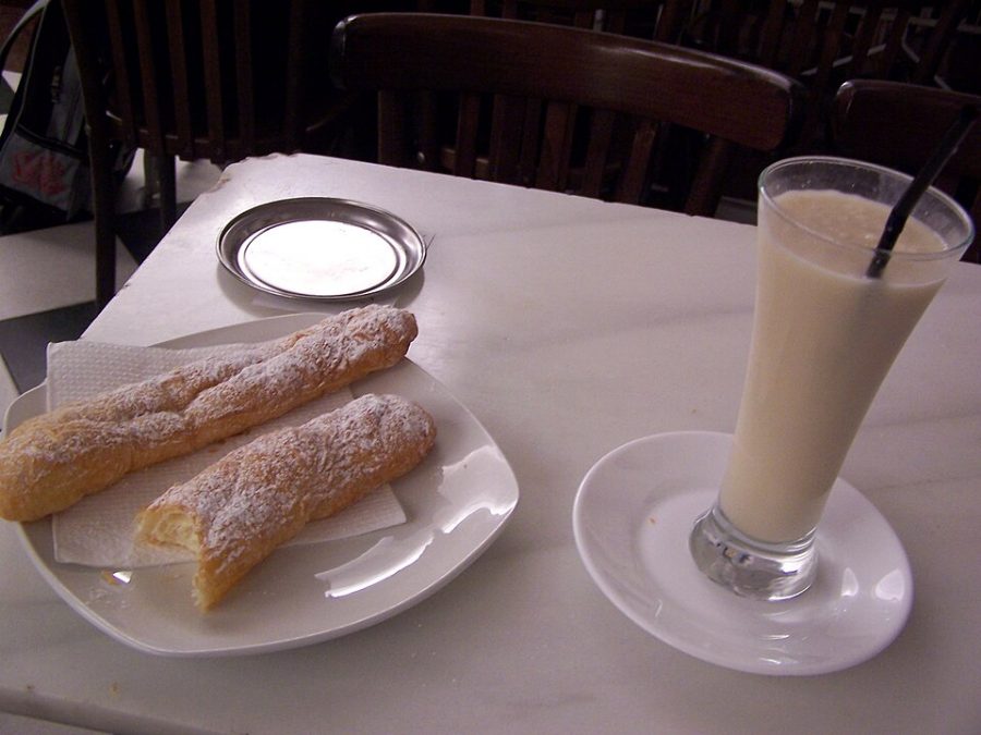 Horchata in a tall glass